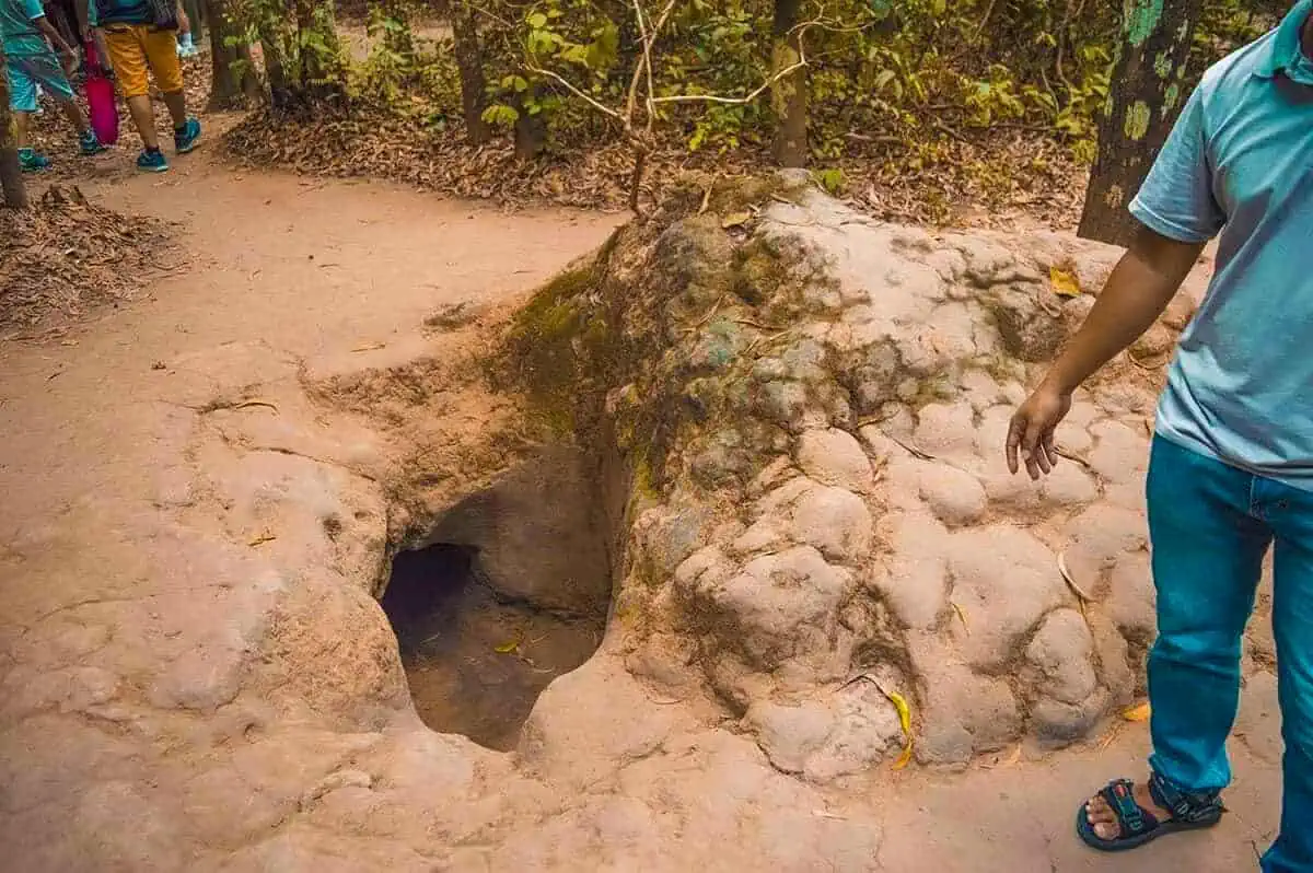 Factors Affecting Cu Chi Tunnels Tour Price